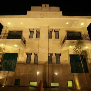 ​justa Hotel Gurgaon